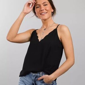 Socialite Black Scallop V Neck Camisole